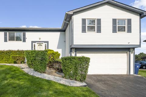 45 Cloverleaf Rd, Matteson, IL 60443 photo 2