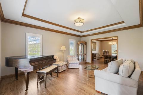 4 N495 Mountain Ash Dr, Wayne, IL 60184 photo 8