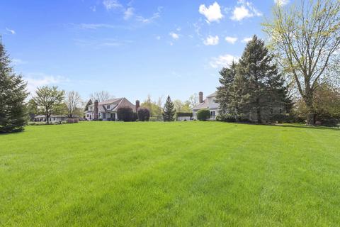 4 N495 Mountain Ash Dr, Wayne, IL 60184 photo 4