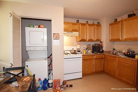 901 E Benton St, Aurora, IL 60505 photo 4