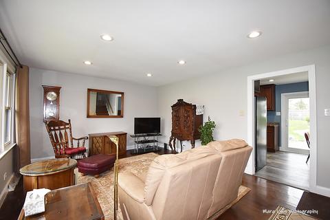 812 Foster Ave, Bartlett, IL 60103 photo 7
