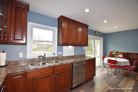 812 Foster Ave, Bartlett, IL 60103 photo 10