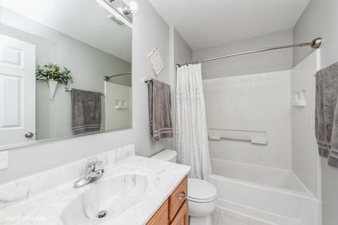 524 Legend Ln, Mchenry, IL 60050 photo 11