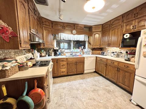 528 Broadmeadow Rd, Rantoul, IL 61866 photo 4