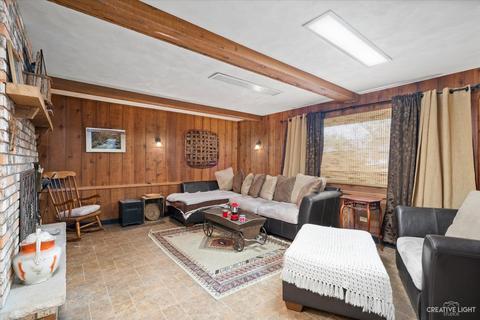 173 S Jane Dr, Elgin, IL 60123 photo 3