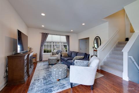 1319 Avery Ave, Wheaton, IL 60187 photo 10