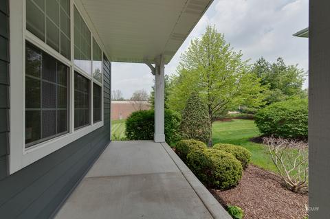 1319 Avery Ave, Wheaton, IL 60187 photo 5