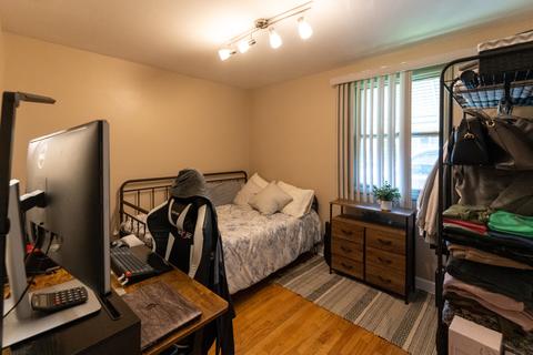 2631 Maple St, Des Plaines, IL 60018 photo 7