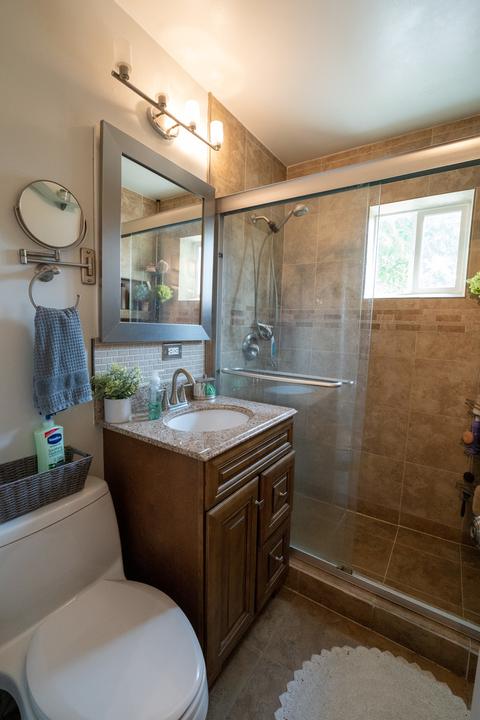 2631 Maple St, Des Plaines, IL 60018 photo 6