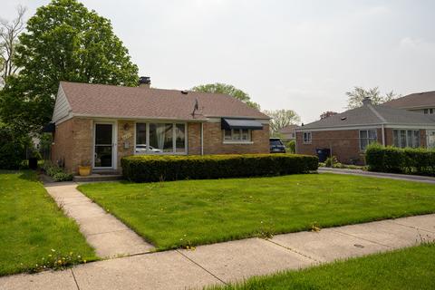 2631 Maple St, Des Plaines, IL 60018 photo 1