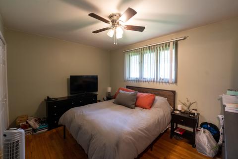 2631 Maple St, Des Plaines, IL 60018 photo 8
