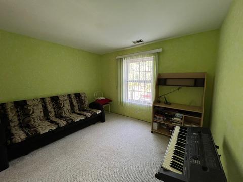 686 Scanlon Dr #B2, Wheeling, IL 60090 photo 3