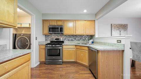 1316 Filly Ln, Bartlett, IL 60103 photo 9