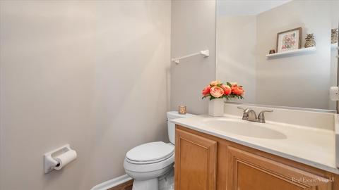 1316 Filly Ln, Bartlett, IL 60103 photo 22