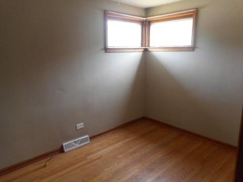 137 W Richton Rd, Steger, IL 60475 photo 6
