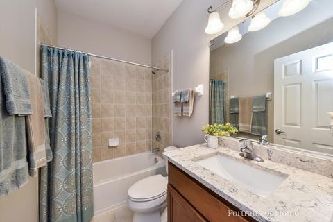 2240 Lundquist Dr, Aurora, IL 60503 photo 20