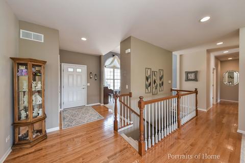 2240 Lundquist Dr, Aurora, IL 60503 photo 3