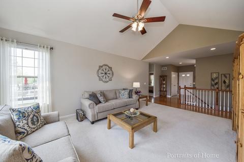 2240 Lundquist Dr, Aurora, IL 60503 photo 8