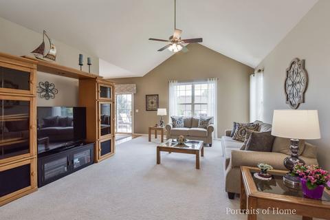2240 Lundquist Dr, Aurora, IL 60503 photo 6
