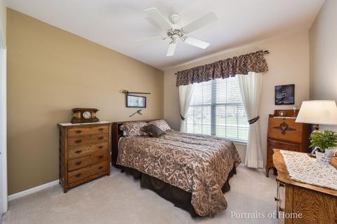 2240 Lundquist Dr, Aurora, IL 60503 photo 18