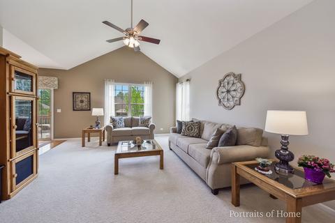 2240 Lundquist Dr, Aurora, IL 60503 photo 7
