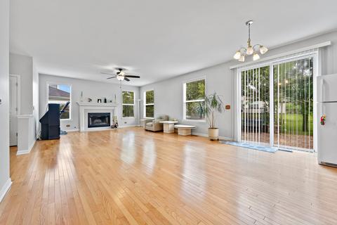 1433 Sutton Pl, Gurnee, IL 60031 photo 7