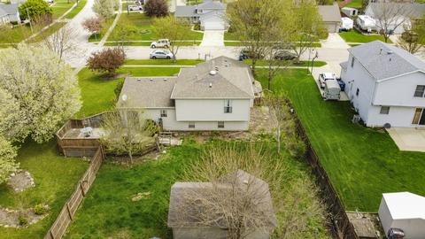 1682 Schubert Dr, Morris, IL 60450 photo 2