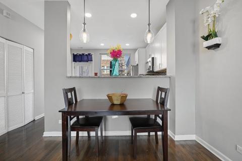 2336 E 71st St #B, Chicago, IL 60649 photo 5