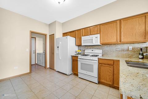 181 Malibu Dr, Romeoville, IL 60446 photo 5