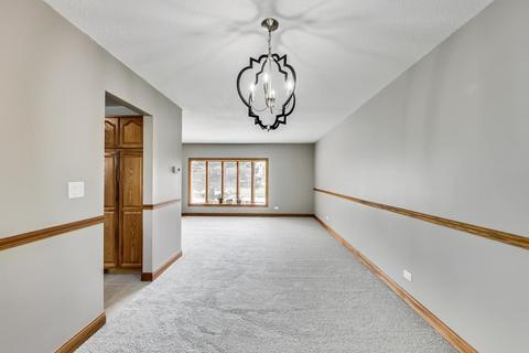1194 Independence Dr, Bartlett, IL 60103 photo 7