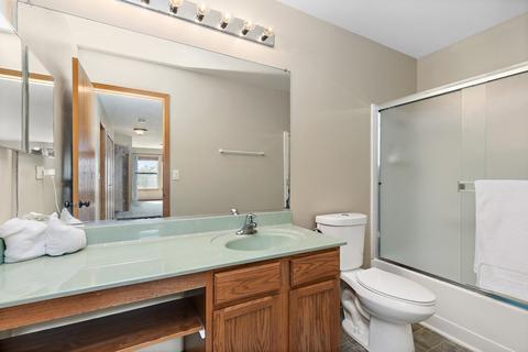 2608 Arbor Dr, Mchenry, IL 60050 photo 15