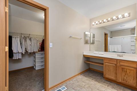 2608 Arbor Dr, Mchenry, IL 60050 photo 12