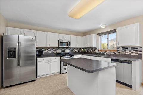 2608 Arbor Dr, Mchenry, IL 60050 photo 7