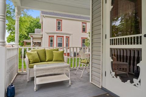 720 E Center St, Le Roy, IL 61752 photo 5