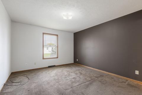 125 Shadowbrook Dr, Capron, IL 61012 photo 8