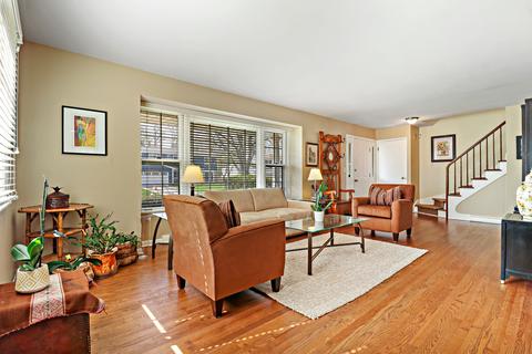 153 Plumtree Rd, Deerfield, IL 60015 photo 3