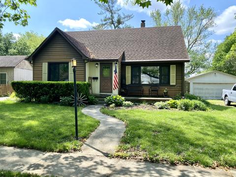 303 E Byron St, Sidney, IL 61877 photo 1