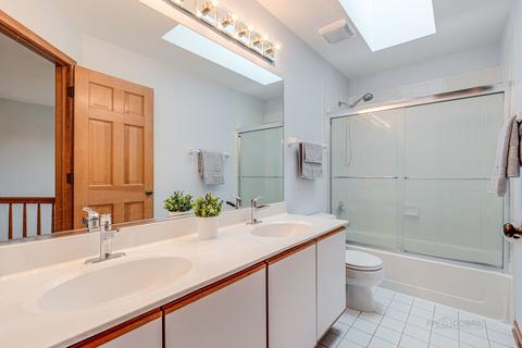 1824 Kelley Dr, Hoffman Estates, IL 60192 photo 18