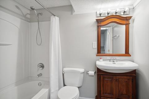 28903 Sawmill Ln, Lakemoor, IL 60051 photo 9