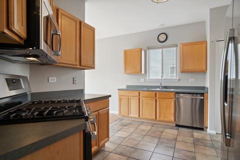 28903 Sawmill Ln, Lakemoor, IL 60051 photo 5