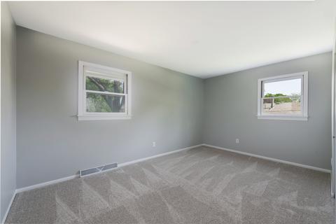324 E Reader St, Elburn, IL 60119 photo 12