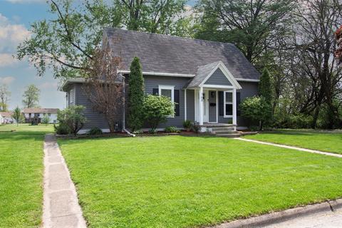 768 W Clinton St, Kankakee, IL 60901 photo 1