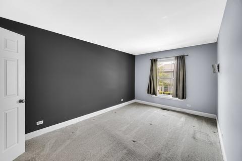 1677 Trowbridge Ct #A, Wheaton, IL 60189 photo 12