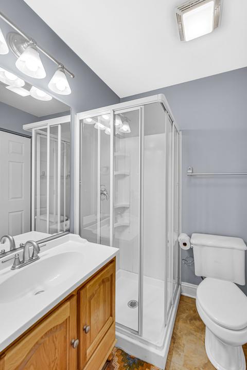 1677 Trowbridge Ct #A, Wheaton, IL 60189 photo 11