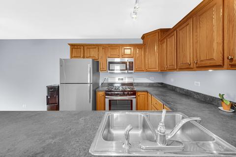 1677 Trowbridge Ct #A, Wheaton, IL 60189 photo 15