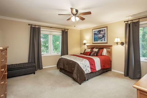 110 Stuarton Dr, Wheaton, IL 60189 photo 12