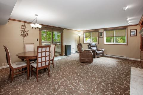 110 Stuarton Dr, Wheaton, IL 60189 photo 6