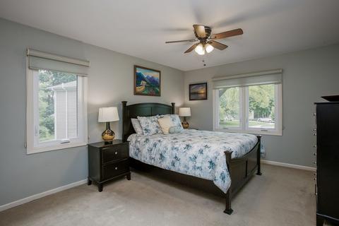 110 Stuarton Dr, Wheaton, IL 60189 photo 14