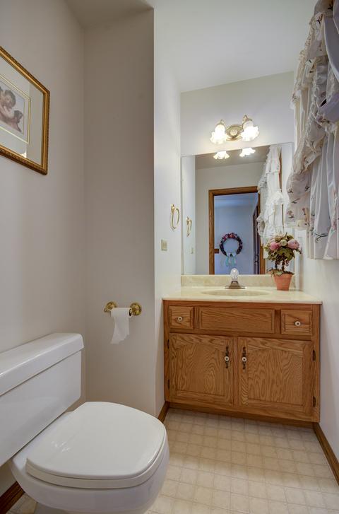 106 Eldorado Ct, Minooka, IL 60447 photo 7