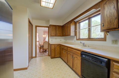 106 Eldorado Ct, Minooka, IL 60447 photo 9